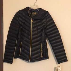 BRAND NEW PACKABLE MICHAEL KHORS PUFF JACKET 🔥🆕
